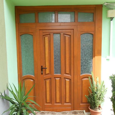 Nelly Guest House Sozopol Exterior foto